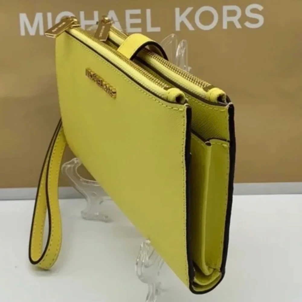 MICHAEL KORS LARGE DOUBLE ZIP WRISTLET  WALLET SUNSHINE